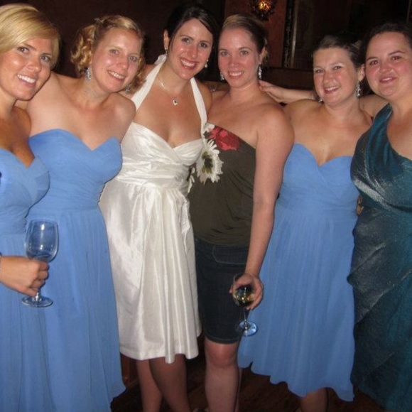 Ivory dress- perfect for brides - Picture 3 of 3